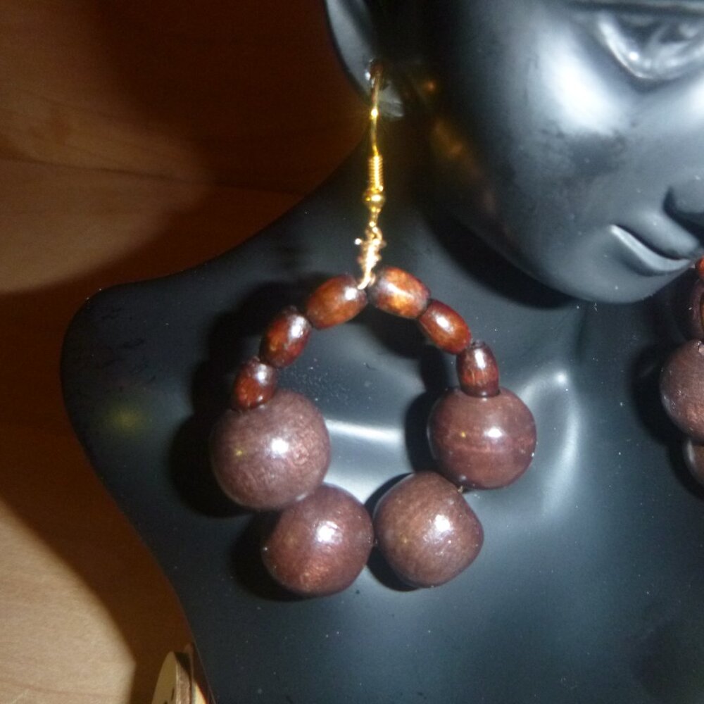 Afrocentric Earrings / Beaded Earrings / Wooden Earrings / Handcrafted Earrings - Picture 8 of 11